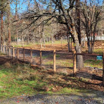 Quality Fence - new single rail pasture fencing - Fences & Gates Near Me - Central Point, Oregon