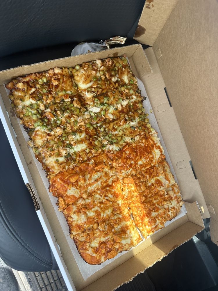 Social spots from Back Mountain Bowl