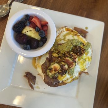 Heirloom Kitchen - Burgers Near Me - Stockton, California Heirloom Kitchen - Burgers Near Me - Stockton, California
