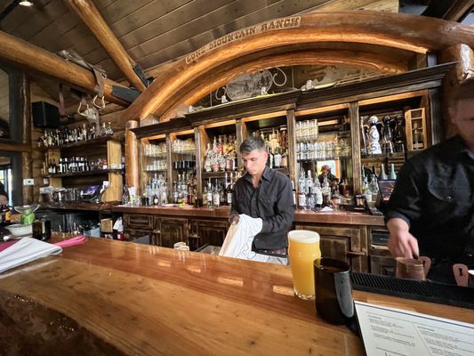 Horn and Cantle by null