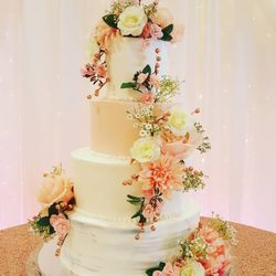 Bamboo Bakery - Beautiful Wedding Cake from www.BambooBakery.com  Call 602-246-8061