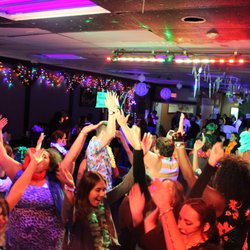 Club 1177 - Dancing upstairs with DJ Levi!