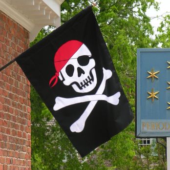 Colonial Williamsburg - Flag - Tours Near Me - Williamsburg, Virginia