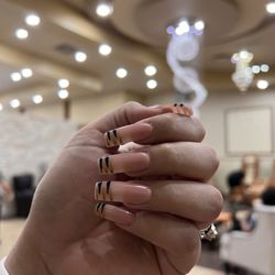 The Nails Bar