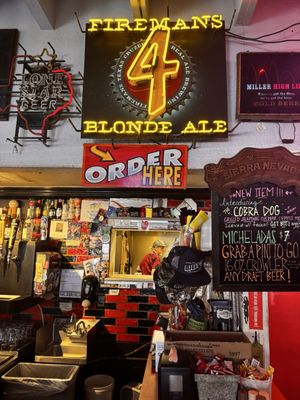 Billy's On Burnet by null