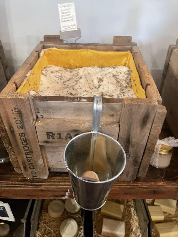 FREN CHIC Updated September 2024 462 E Jefferson St, Franklin, Indiana Home Decor Phone