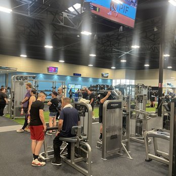 EōS Fitness - Fitness layout - Gyms Near Me - Mesa, Arizona