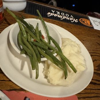 Twin Oaks Restaurant - Sides - Italian Near Me - Cranston, Rhode Island Twin Oaks Restaurant - Sides - Italian Near Me - Cranston, Rhode Island