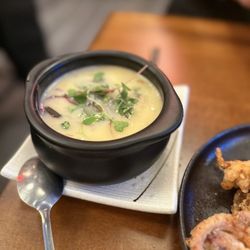Taniku Izakaya - Scallop corn chowder - FIRE !