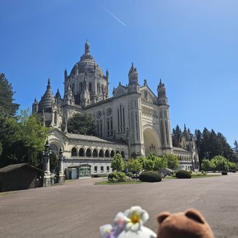 La Basilique Sainte-Thérèse - 4.30.26 - Churches Near Me - Lisieux, 14