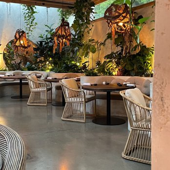 Meteora - Decor - New American Near Me - Los Angeles, California Meteora - Decor - New American Near Me - Los Angeles, California