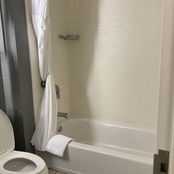 Residence Inn Marriott - Murfreesboro - One of the bathrooms in a two-bedroom suite. - Hotels Near Me - Murfreesboro, Tennessee Residence Inn Marriott - Murfreesboro - One of the bathrooms in a two-bedroom suite. - Hotels Near Me - Murfreesboro, Tennessee