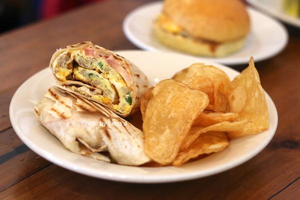 The Songbird Cafe by null