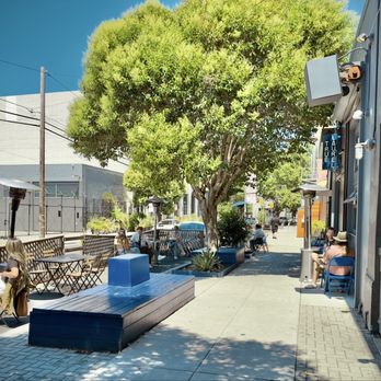 True Laurel - Cocktail Bars Near Me - San Francisco, California