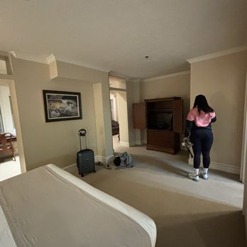 Fort Harrison State Park Inn - Picture of the suite - Hotels Near Me - Indianapolis, Indiana