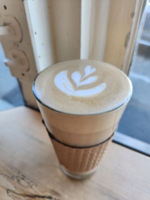 Redwing Cafe by null