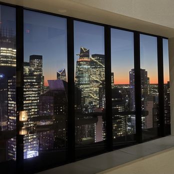 The View - Lounges Near Me - New York, New York The View - Lounges Near Me - New York, New York