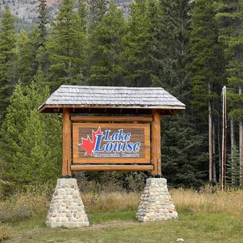 Banff National Park - Lake Louise Sign - Parks Near Me - Banff, Alberta Banff National Park - Lake Louise Sign - Parks Near Me - Banff, Alberta