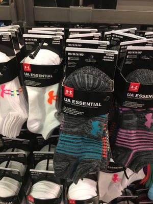 Under Armour Factory House - Twin Cities Premium Outlets by null