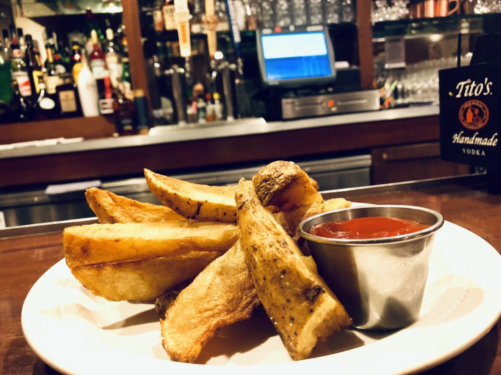 CHELSEA CHOWDER HOUSE & BAR 447 Photos & 321 Reviews 1126 Queens