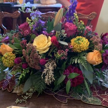 The Centerpiece Floral Design - Beautiful flower arrangement for an unusual event. - Wedding Planning Near Me The Centerpiece Floral Design - Beautiful flower arrangement for an unusual event. - Wedding Planning Near Me