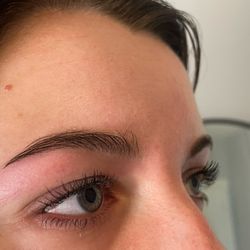 Tierras Beauty - Full brow shaping