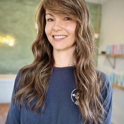 Manes on main - Highlights and color gloss to lighten dark hair.