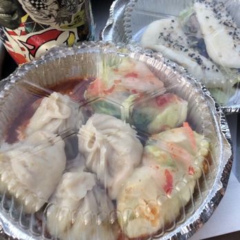 Mom's Momo - Combo momos and pork buns - Himalayan/Nepalese Near Me - Jackson Heights, New York Mom's Momo - Combo momos and pork buns - Himalayan/Nepalese Near Me - Jackson Heights, New York