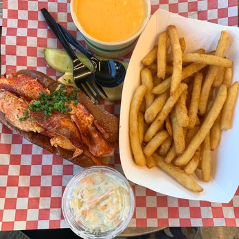 Steami's Lobster - Connecticut Lobster Roll, Lobster BIsque - Seafood Near Me - Duluth, Georgia Steami's Lobster - Connecticut Lobster Roll, Lobster BIsque - Seafood Near Me - Duluth, Georgia