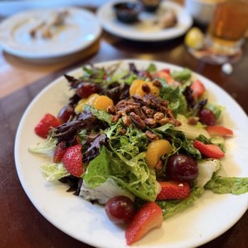 LongHorn Steakhouse - Strawberry & Pecan Salad - Steakhouses Near Me - Amarillo, Texas LongHorn Steakhouse - Strawberry & Pecan Salad - Steakhouses Near Me - Amarillo, Texas