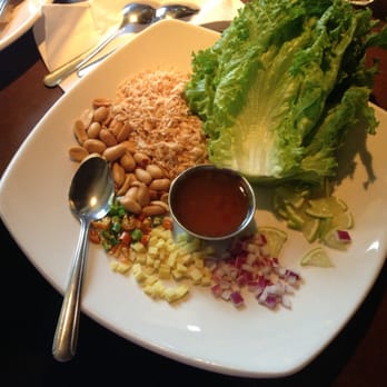 Ta Ra Rin Thai Cuisine - Salad wrap made vegan no dried shrimp and a sweet n sour sauce instead of their shrimp based sauce! Spicy Serrano chilis woot! - Thai Near Me - Eugene, Oregon