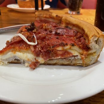 Giordano's - Pizza Near Me - Chicago, Illinois