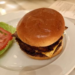 Cheeseburger. Cheeseburger.