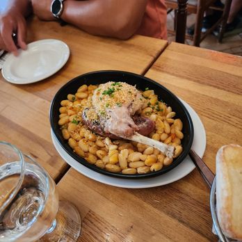 Le Lapin Sauté - French Near Me - Quebec City, Quebec Le Lapin Sauté - French Near Me - Quebec City, Quebec