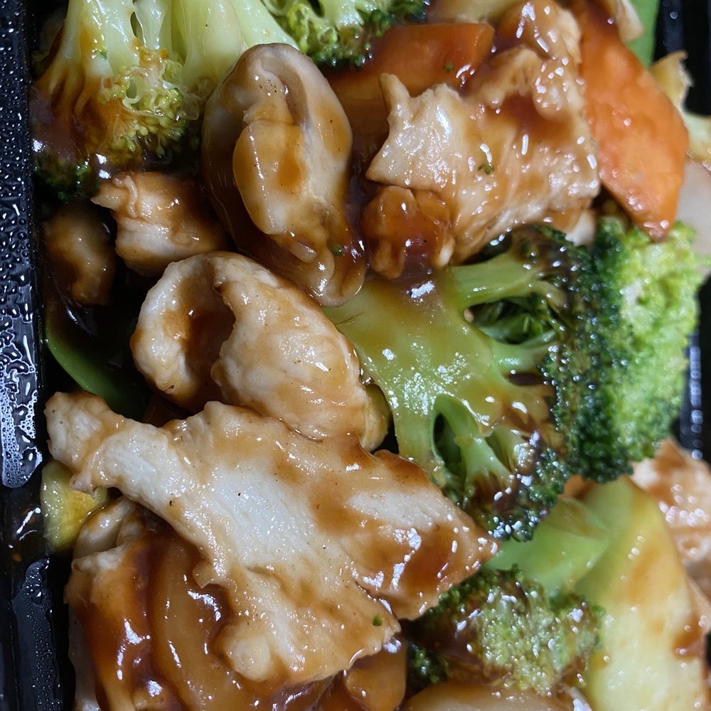 Chan's Peking - 3. Chicken with Mixed Vegetables - Chinese Near Me - Poughkeepsie, New York
