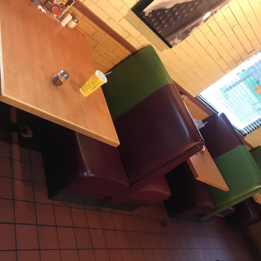 Mazzio's - a table and chairs in a restaurant - Pizza Near Me - Sulphur, Oklahoma Mazzio's - a table and chairs in a restaurant - Pizza Near Me - Sulphur, Oklahoma