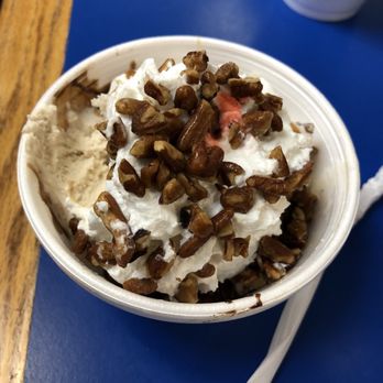 White Cottage - Ice Cream & Frozen Yogurt Near Me - Belleville, Illinois