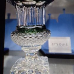 Venus Gifts - the elegant yet affordable vase I got for my friend to put flowers in.