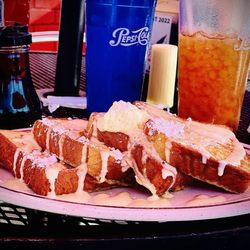 Bobs Downtown Restaurant - French Toast with Sweet Cream