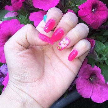 Relax Nails - Pink Summer Nails - Nail Salons Near Me - Schaumburg, Illinois