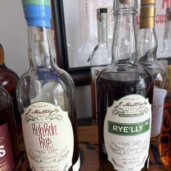 J Mattingly 1845 Distillery - Two delicious ryes! - Distilleries Near Me - Frankfort, Kentucky