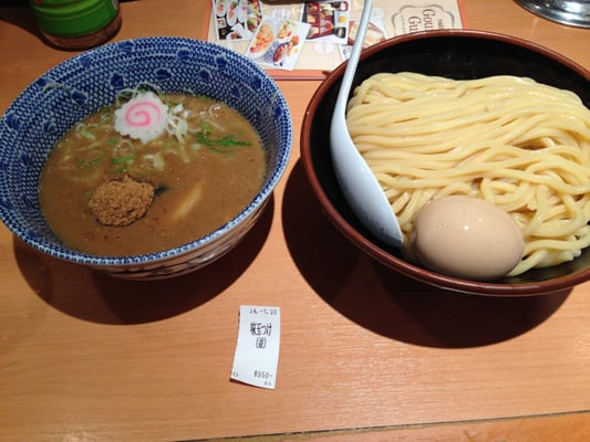 Tokyo Ramen Street by null