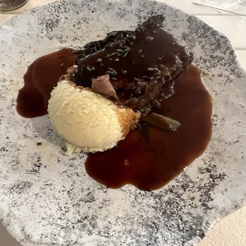 Hook & Barrel - Short ribs mashed potato's and greens. Try a bite of all! Amazing. - Seafood Near Me - Myrtle Beach, South Carolina Hook & Barrel - Short ribs mashed potato's and greens. Try a bite of all! Amazing. - Seafood Near Me - Myrtle Beach, South Carolina