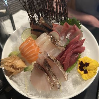 Yi Sushi Omakase - Sushi Bars Near Me - Louisville, Kentucky Yi Sushi Omakase - Sushi Bars Near Me - Louisville, Kentucky