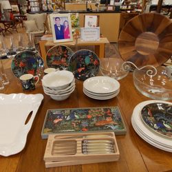 Frametech Studio & Gallery - Did you know we offer a bridal registry?
