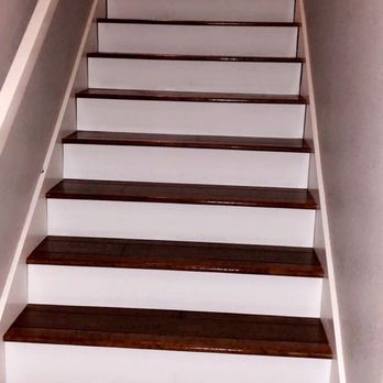Zavala Flooring Service - Stairs installed - Flooring Near Me Zavala Flooring Service - Stairs installed - Flooring Near Me