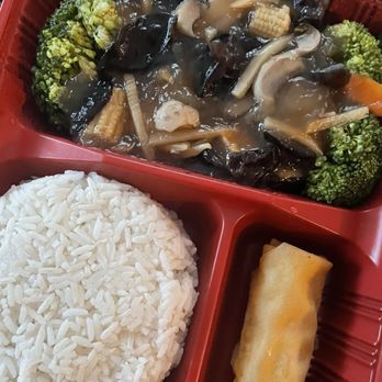 Camper's Kitchen - Buddhas feast vegetarian bento - Food Delivery Services Near Me