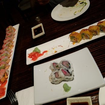 Jieyi Sushi - Pink Lady (left) Hama (center) Mello Yellow (what's left) - Japanese Near Me - Chicago, Illinois Jieyi Sushi - Pink Lady (left) Hama (center) Mello Yellow (what's left) - Japanese Near Me - Chicago, Illinois