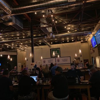 Brew Lab 101 - Busy night - Breweries Near Me - Rio Rancho, New Mexico