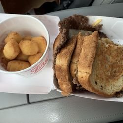 Patty melt with cheese curds